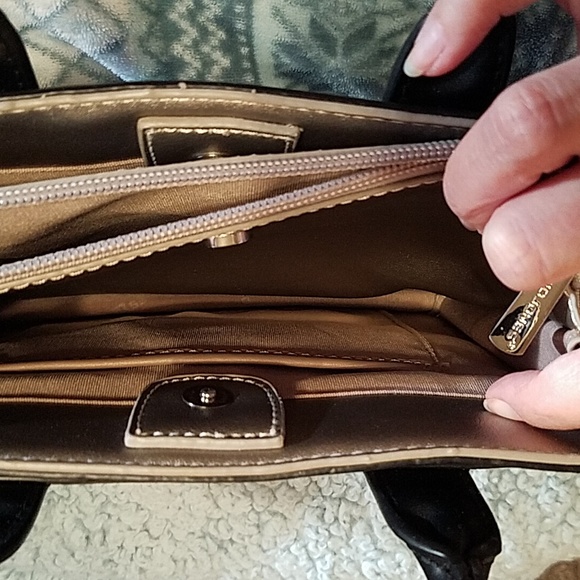 David Jones black satchel - Picture 6 of 8